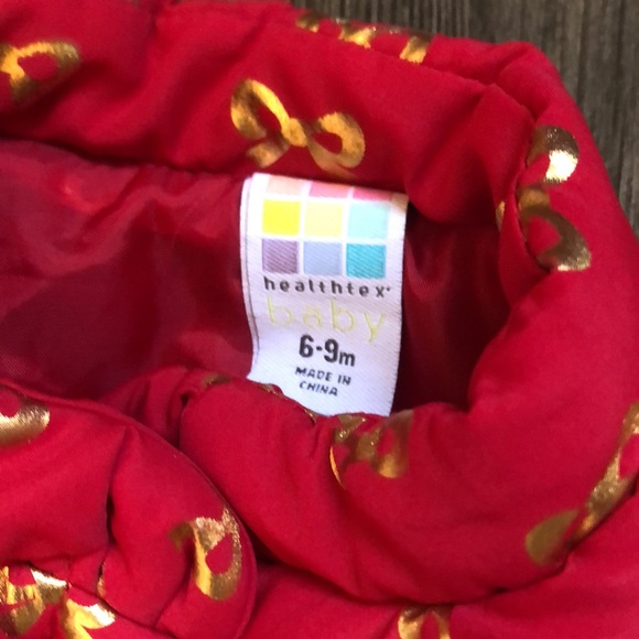 Red puffy baby vest 6-9 months - Picture 3 of 6